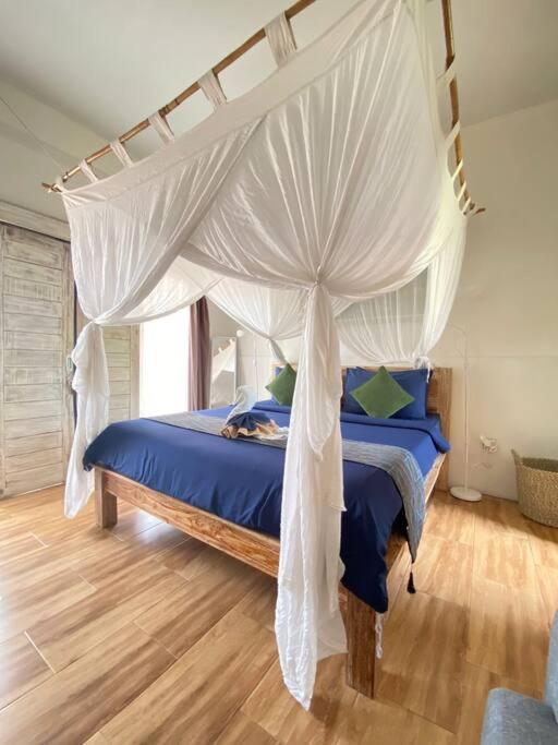Kubu Guest House Seminyak  Exterior photo